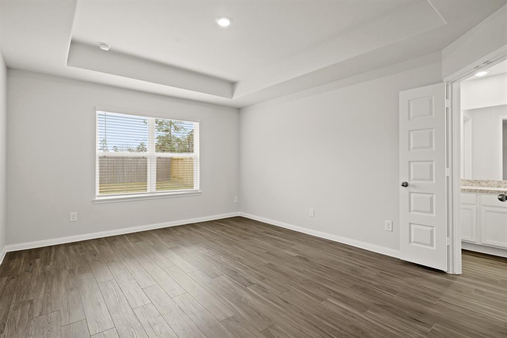 16932 Hazelnut Drive, Conroe, Texas image 14