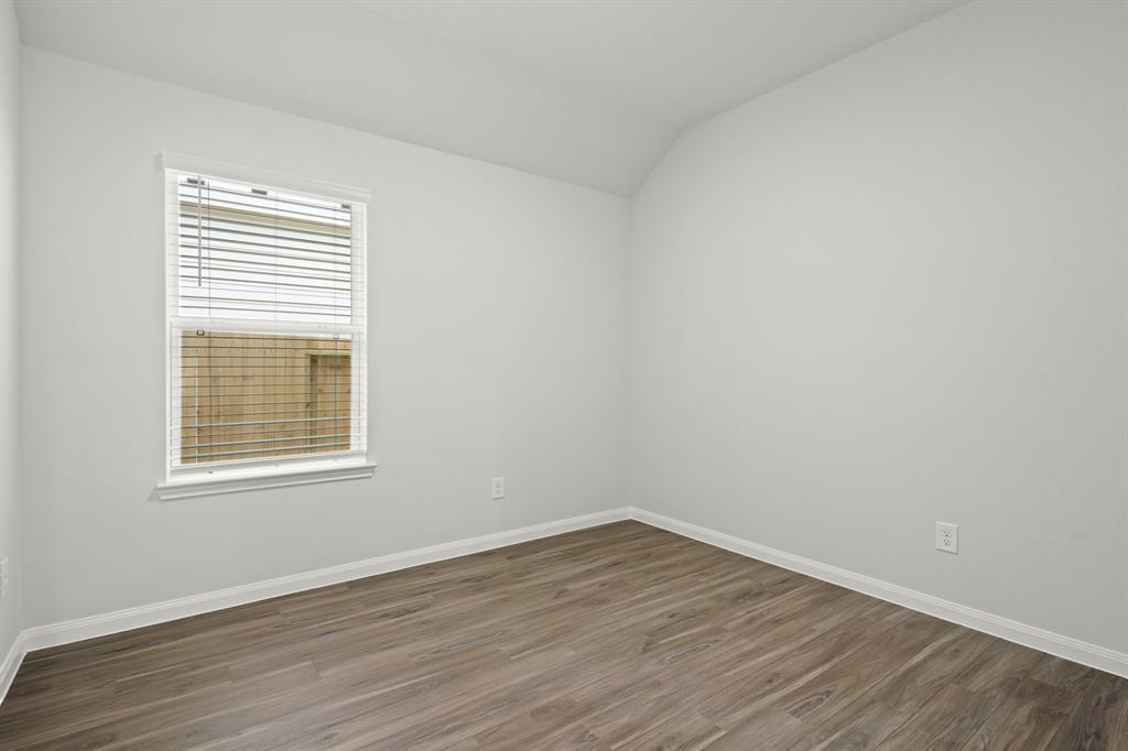 16932 Hazelnut Drive, Conroe, Texas image 11