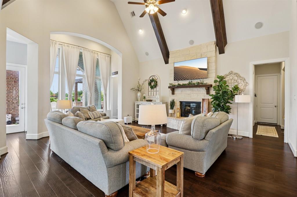 2818 Dogwood Terrace Lane