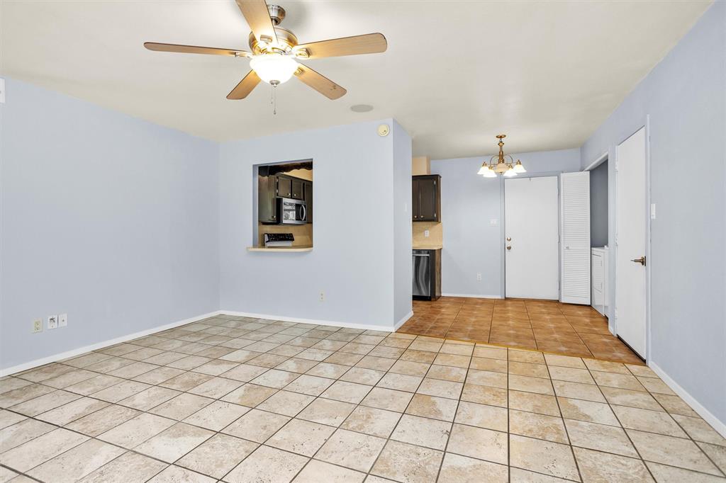 117 N Forest Drive