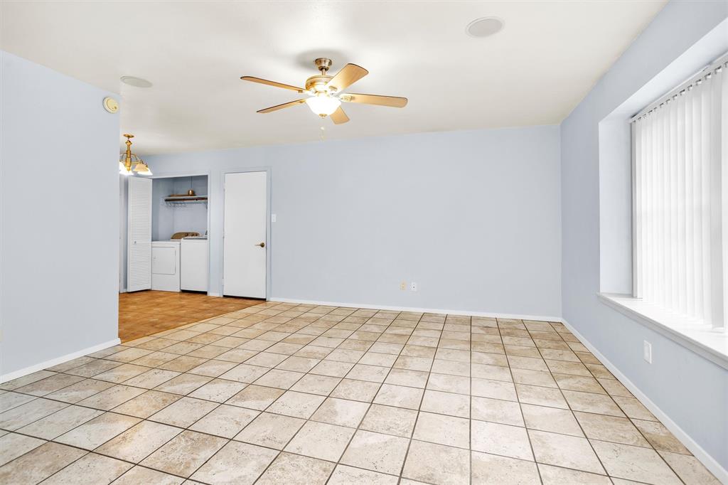 117 N Forest Drive