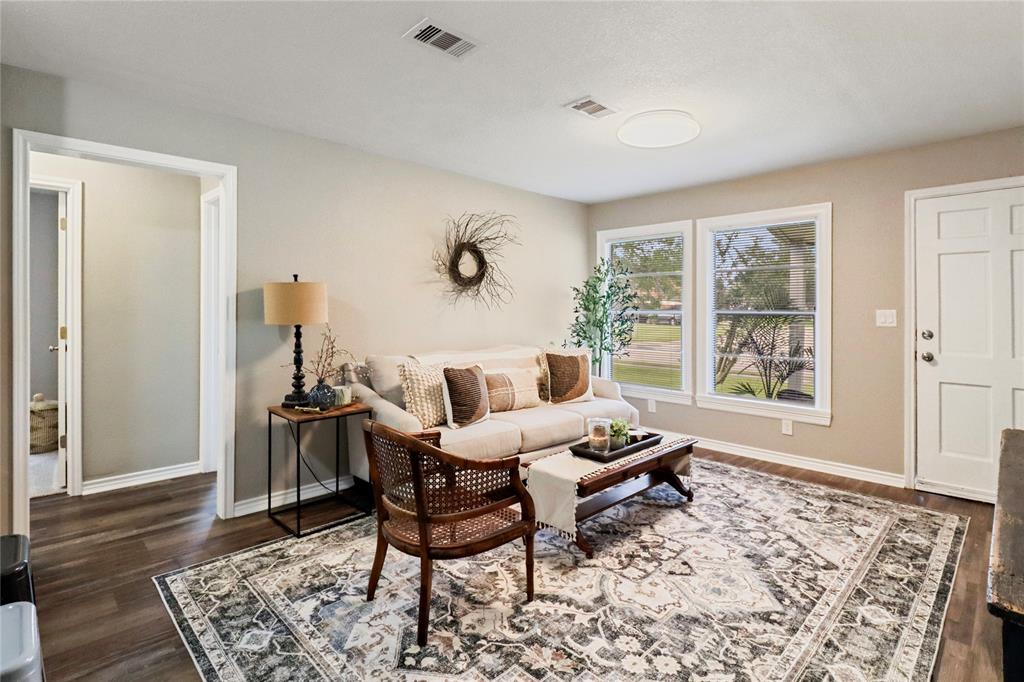 209 Center Way Street, Lake Jackson, Texas image 6