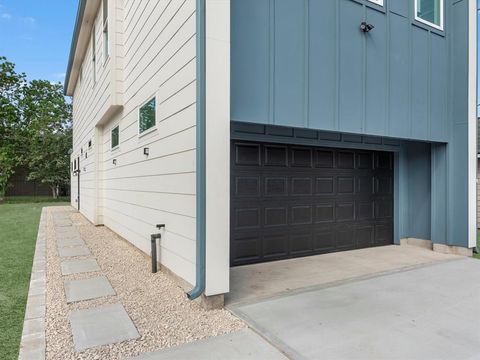 Photo of 1130 Miller Road, Sealy, TX 77474 (MLS # 26935787)