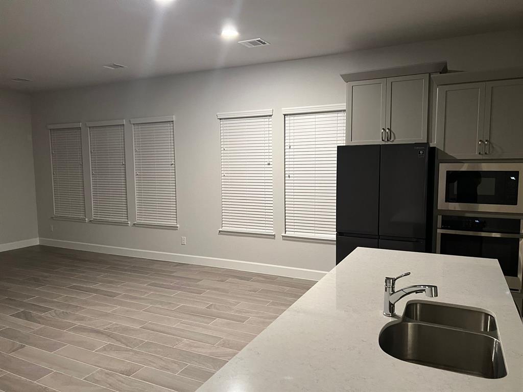 328 Rise Lane, Montgomery, Texas image 7
