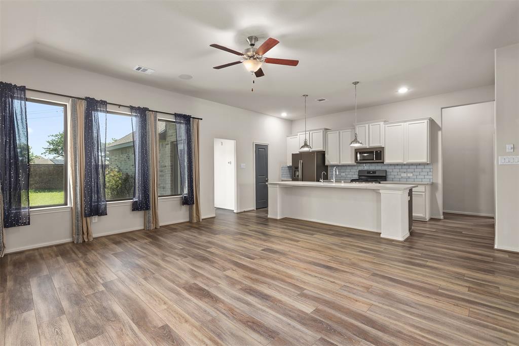 12604 Playa Cove Lane, Texas City, Texas image 11