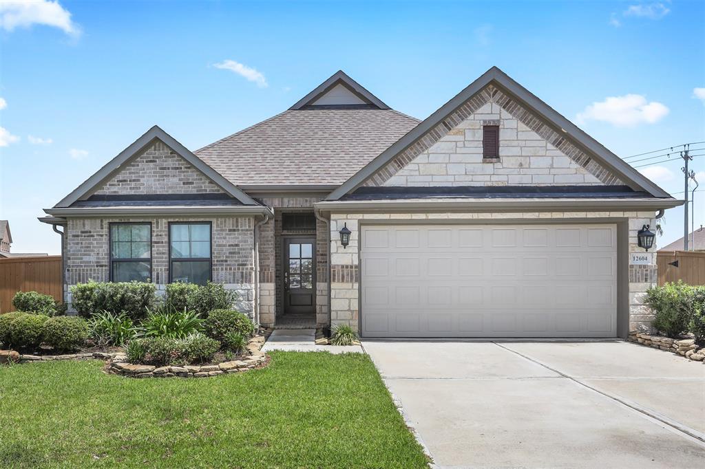 12604 Playa Cove Lane, Texas City, Texas image 1