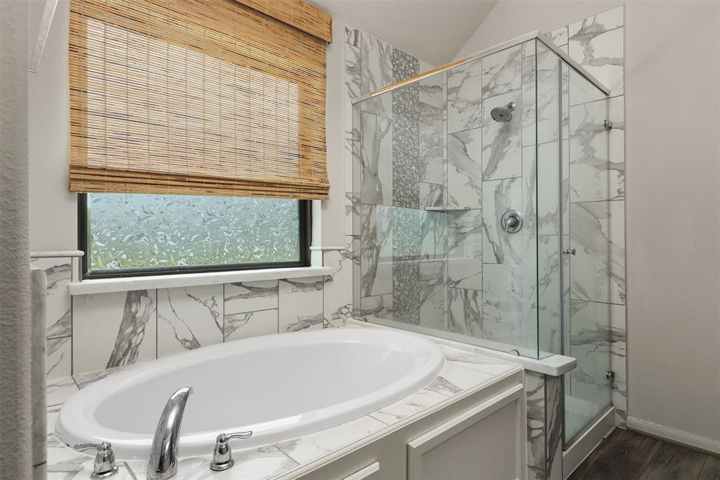 12604 Playa Cove Lane, Texas City, Texas image 27