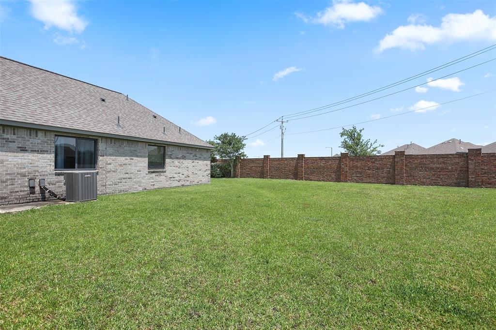 12604 Playa Cove Lane, Texas City, Texas image 31