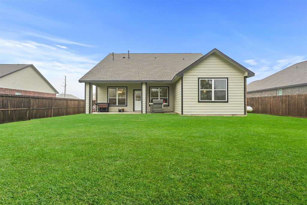 12341 N Chestnut Hills Drive, Conroe, Texas image 23