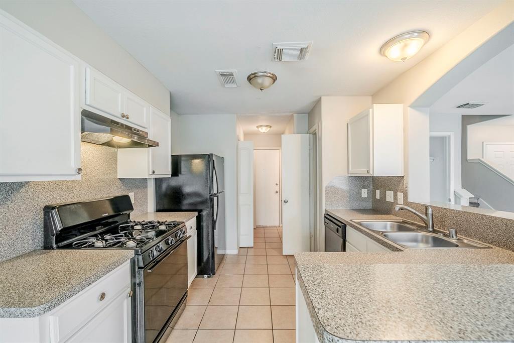2619 Kiplands Court, Houston, Texas image 7