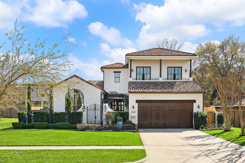 4535 Merrie Lane, Bellaire, Texas image 1