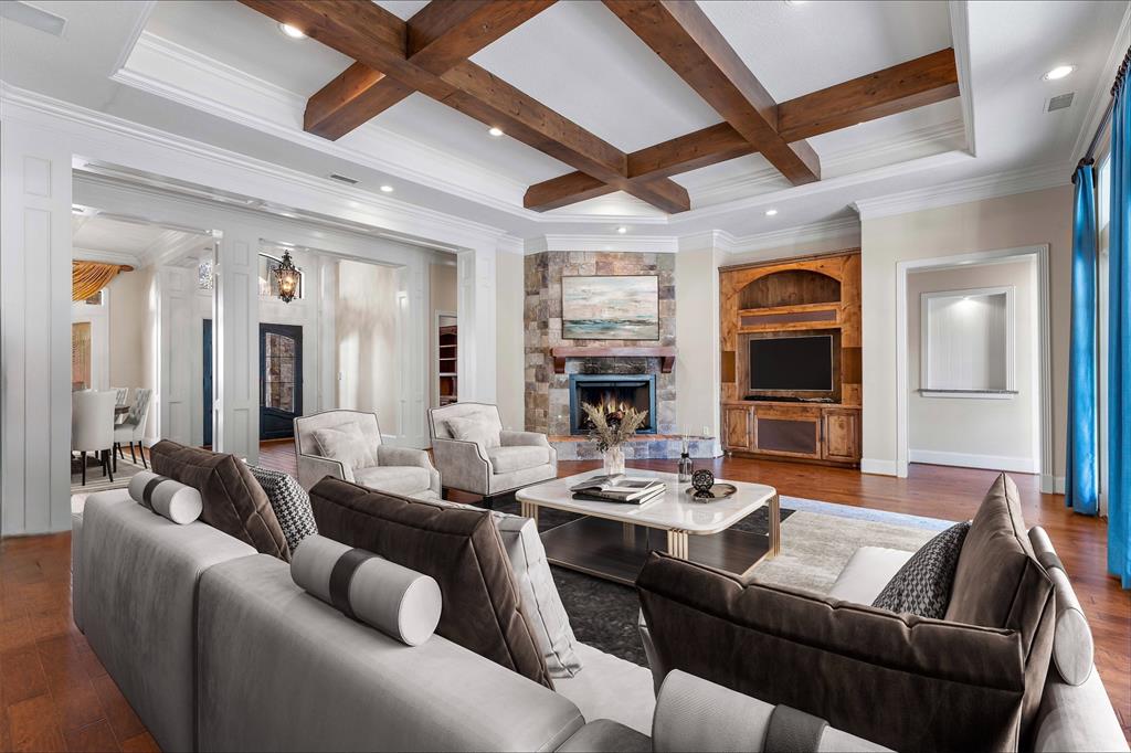 10236 Paradise Valley