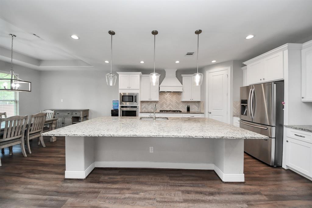 2115 Roman Forest Boulevard, New Caney, Texas image 14