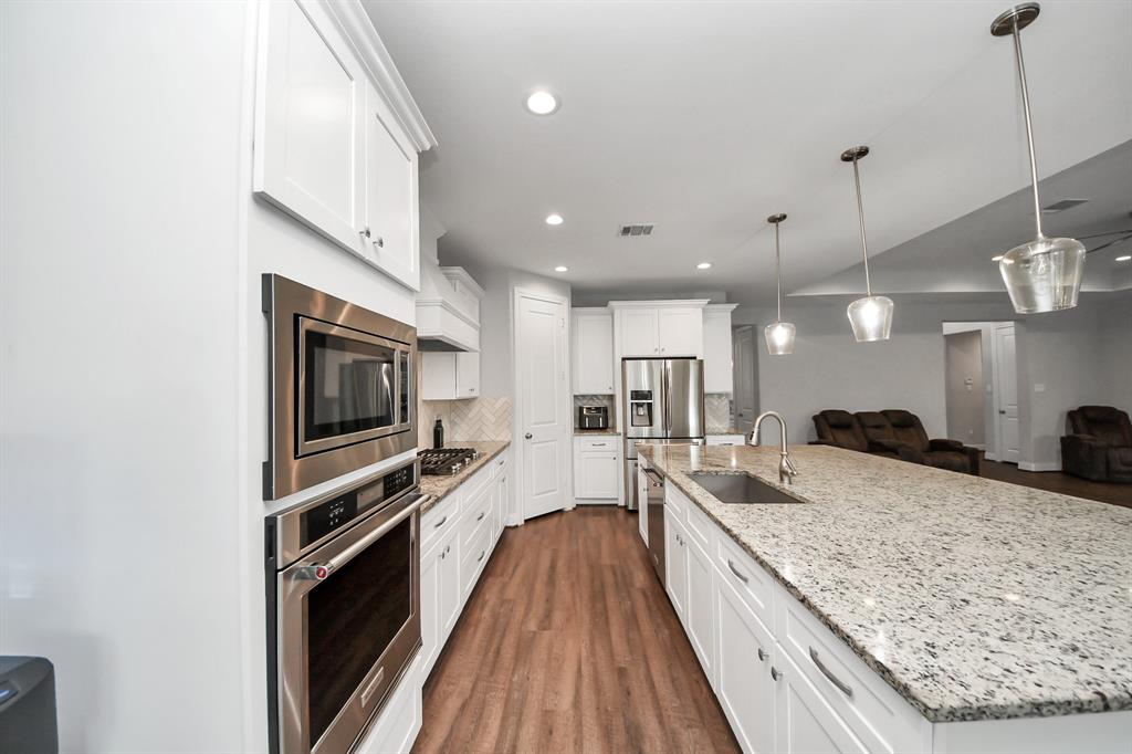 2115 Roman Forest Boulevard, New Caney, Texas image 20
