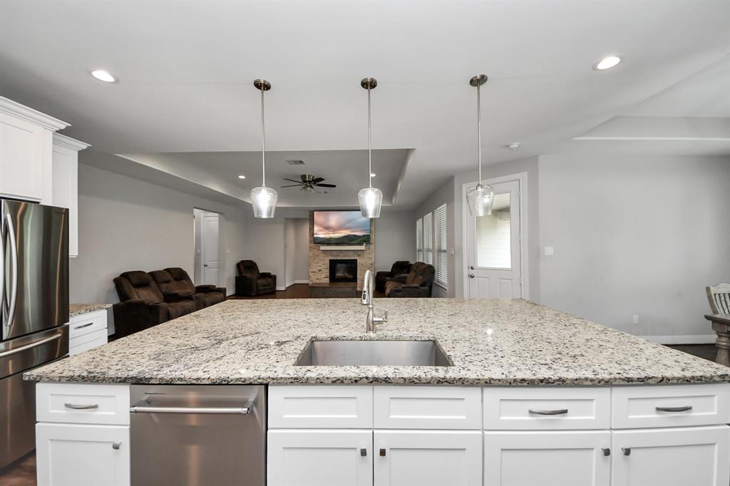2115 Roman Forest Boulevard, New Caney, Texas image 19