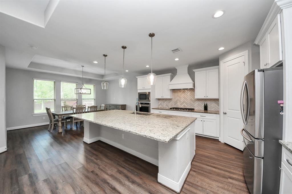 2115 Roman Forest Boulevard, New Caney, Texas image 16