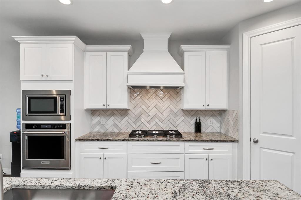 2115 Roman Forest Boulevard, New Caney, Texas image 22