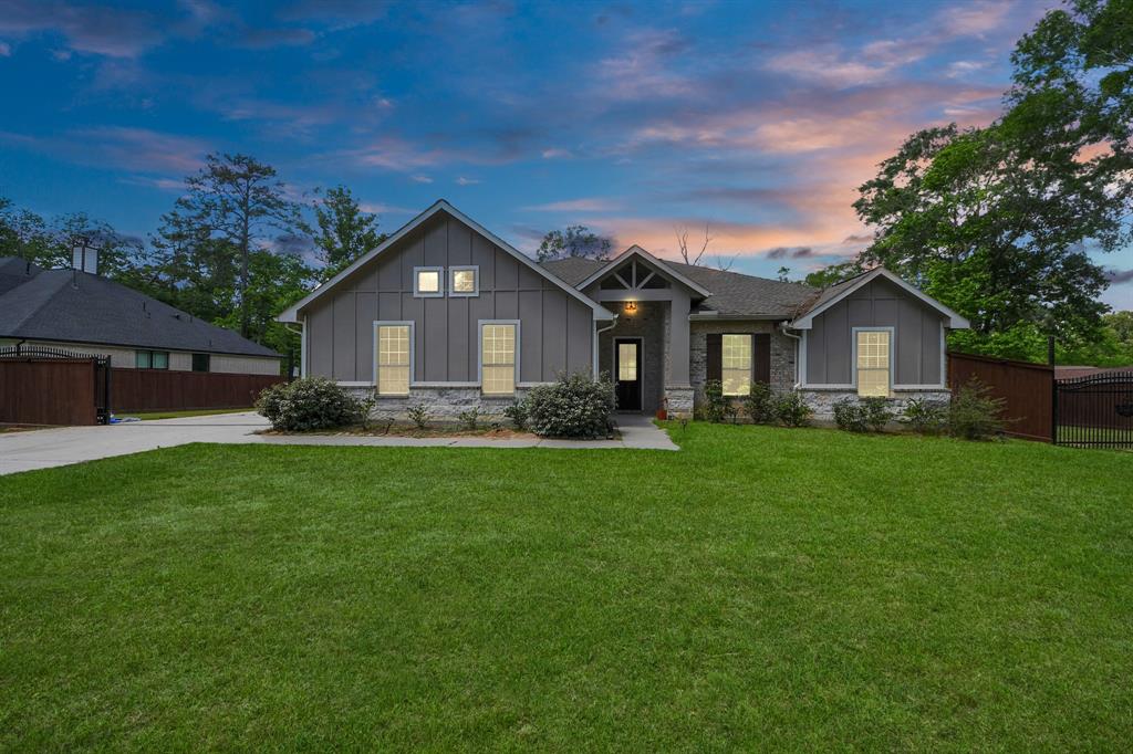 2115 Roman Forest Boulevard, New Caney, Texas image 3