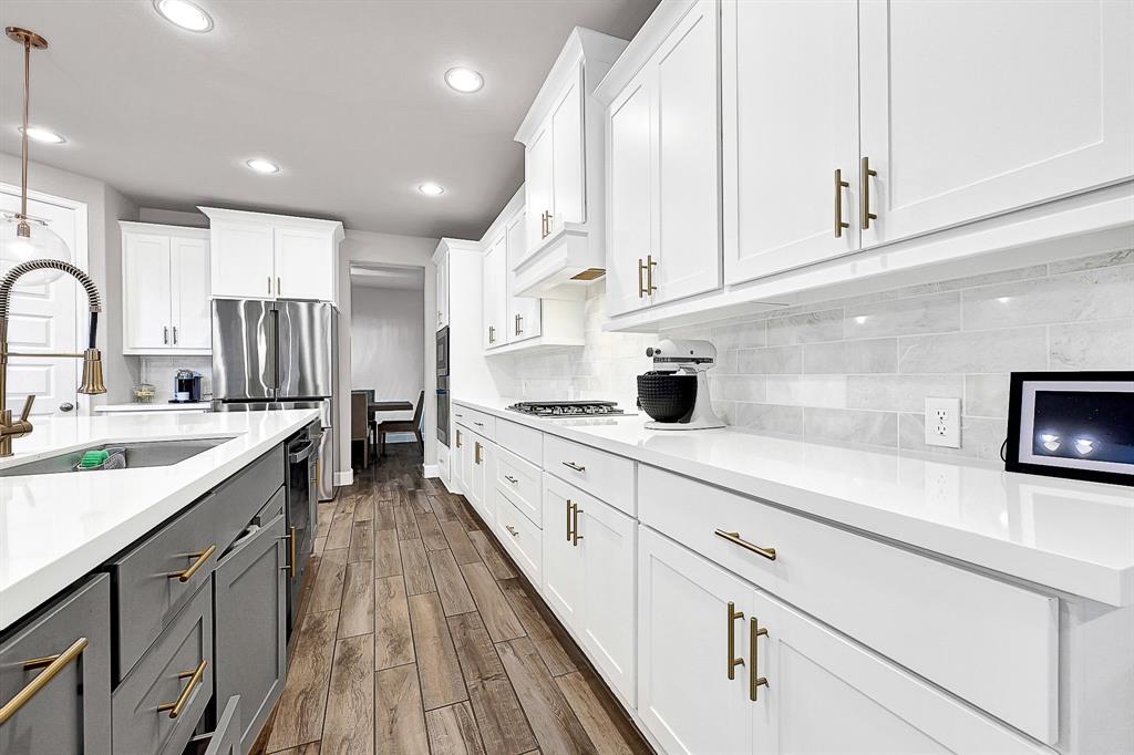 5015 Albany Shores Lane, Fulshear, Texas image 3