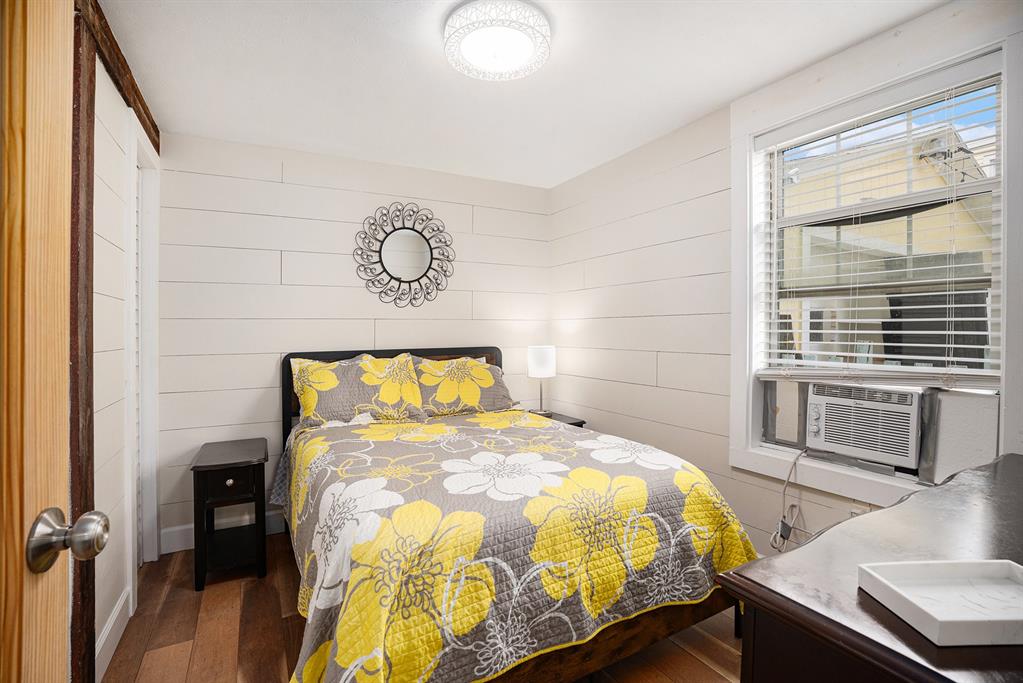 911 11th Street, Galveston, Texas image 15
