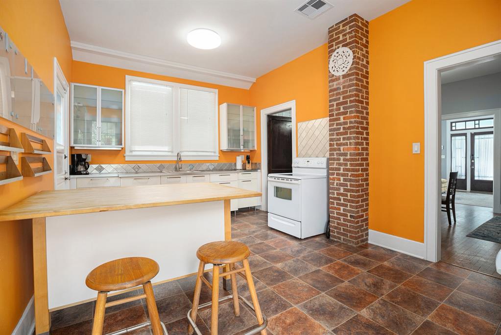 911 11th Street, Galveston, Texas image 23