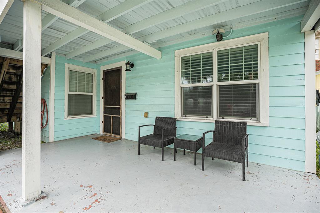 911 11th Street, Galveston, Texas image 6
