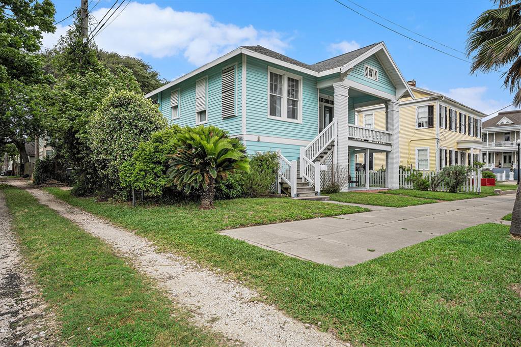 911 11th Street, Galveston, Texas image 3