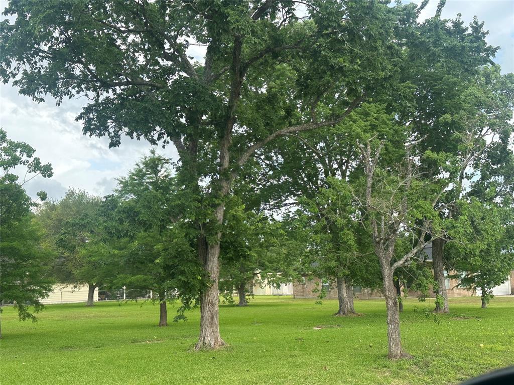 S Wayside Drive, Houston, Texas image 1