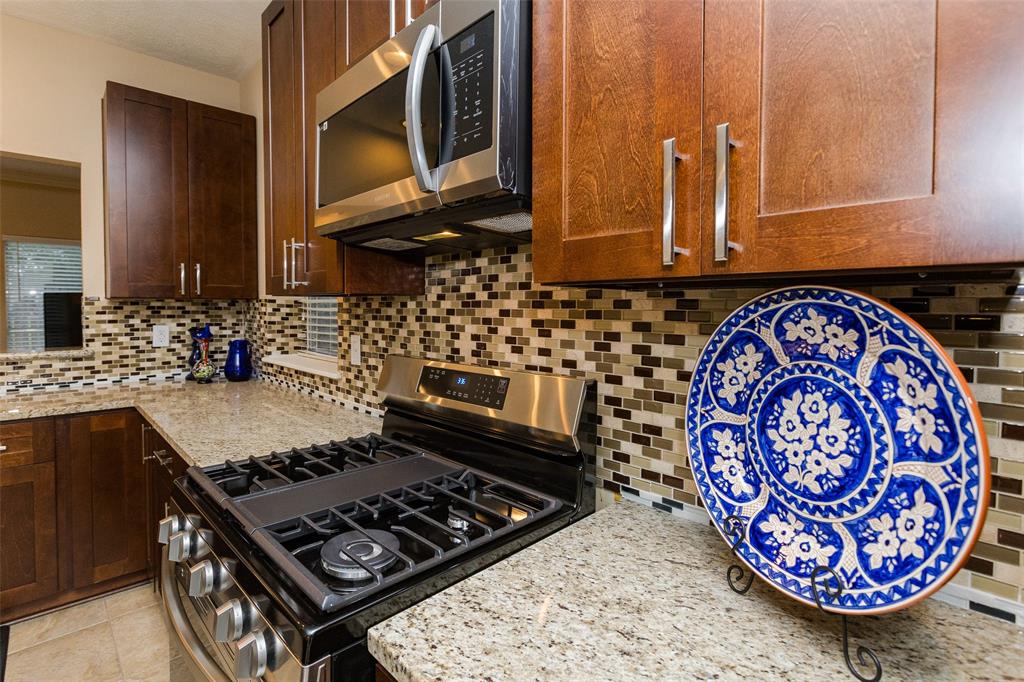 14602 Liscomb Drive, Houston, Texas image 6