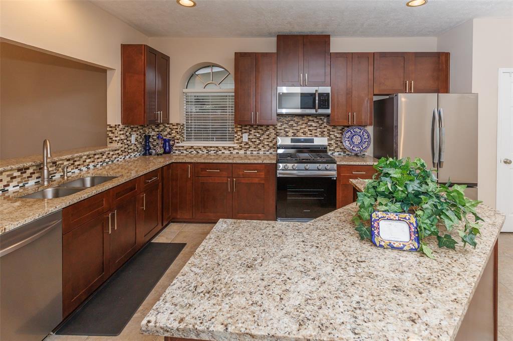 14602 Liscomb Drive, Houston, Texas image 3