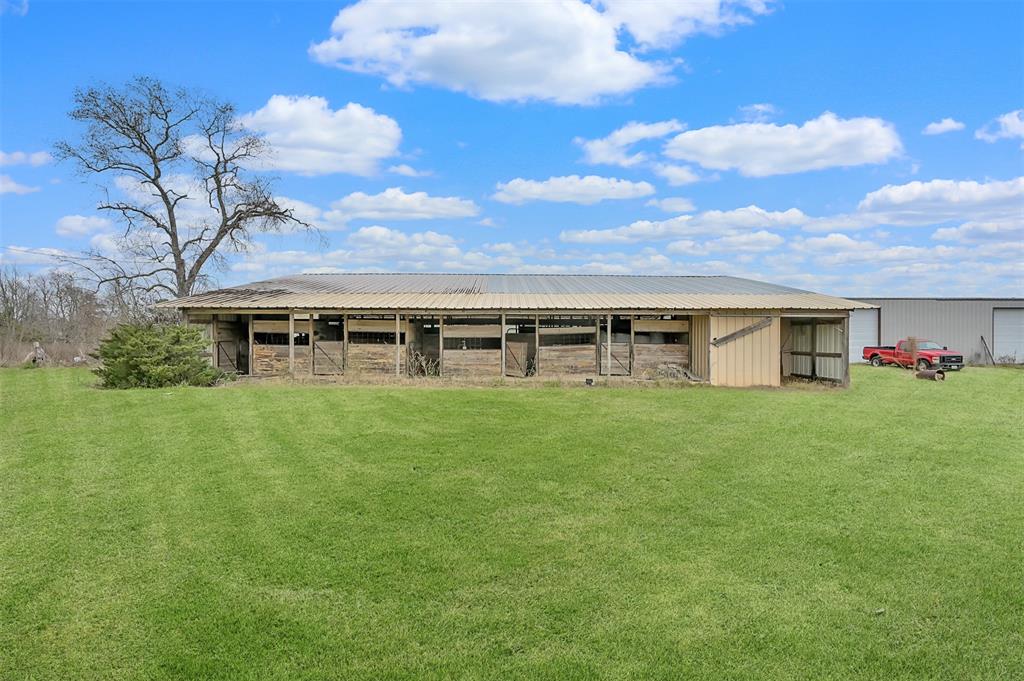 8266 S Williams Road, Conroe, Texas image 11