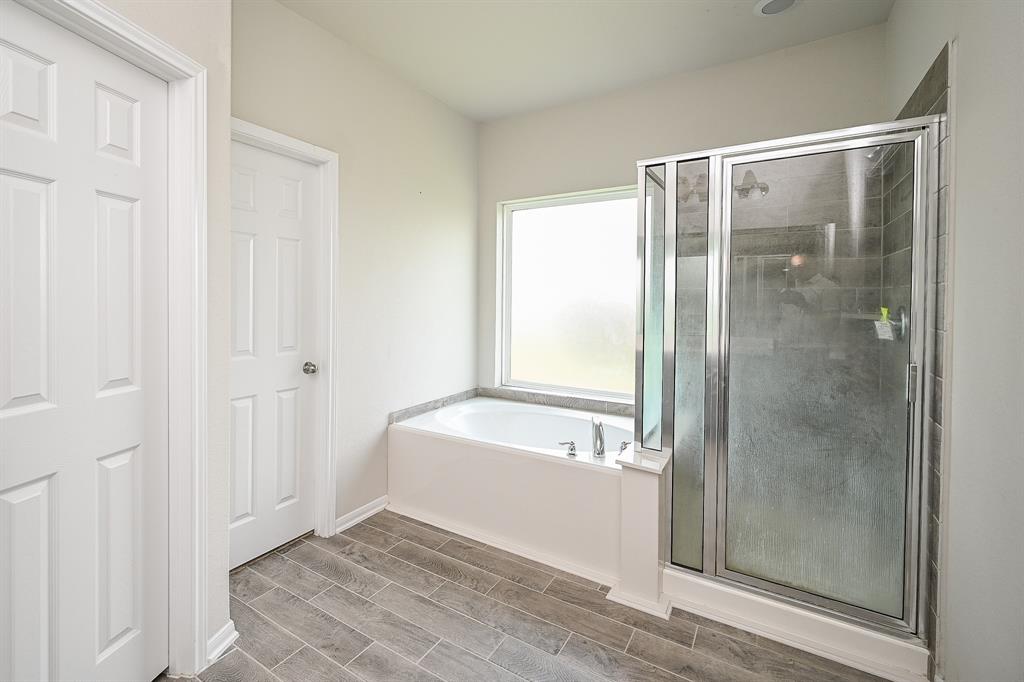 108 Shallow Creek Drive, Waller, Texas image 14