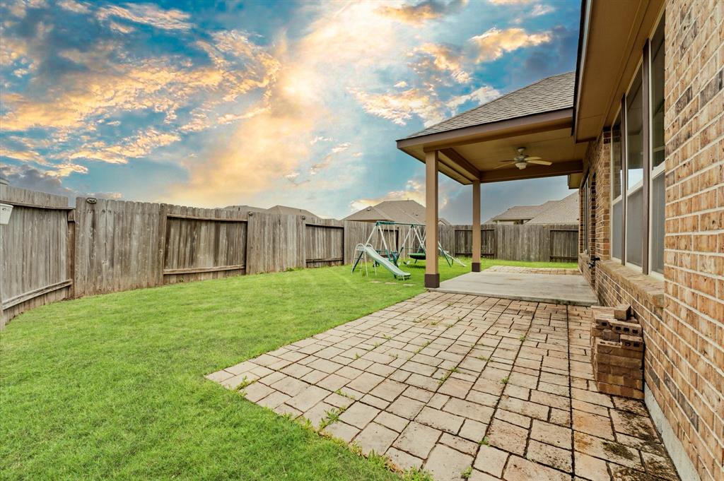 8715 Gladiolus Drive, Richmond, Texas image 23