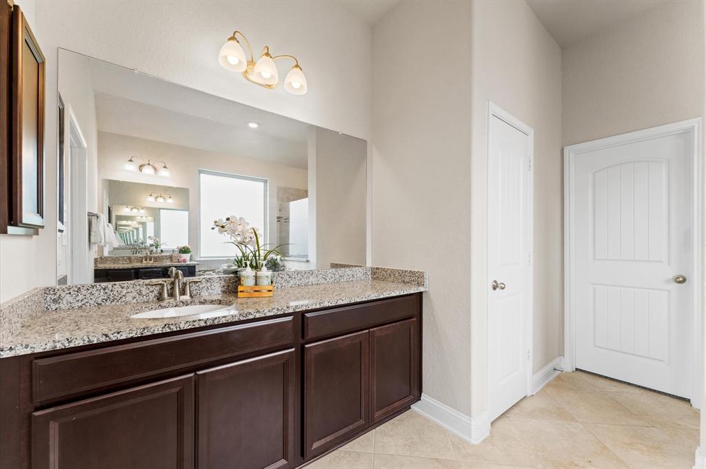 8715 Gladiolus Drive, Richmond, Texas image 14