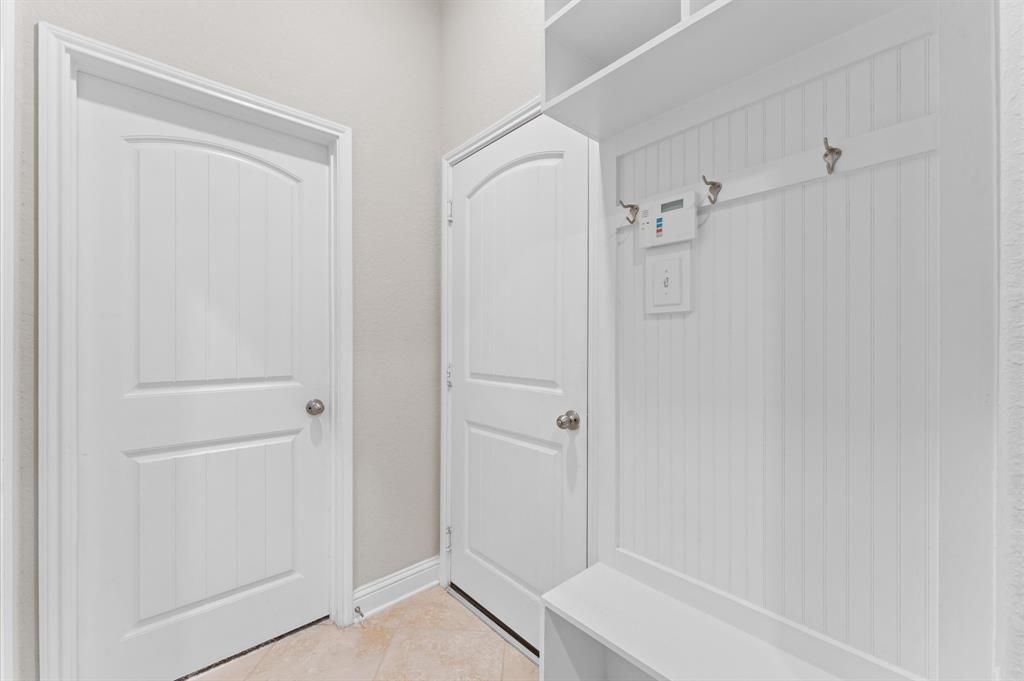 8715 Gladiolus Drive, Richmond, Texas image 20