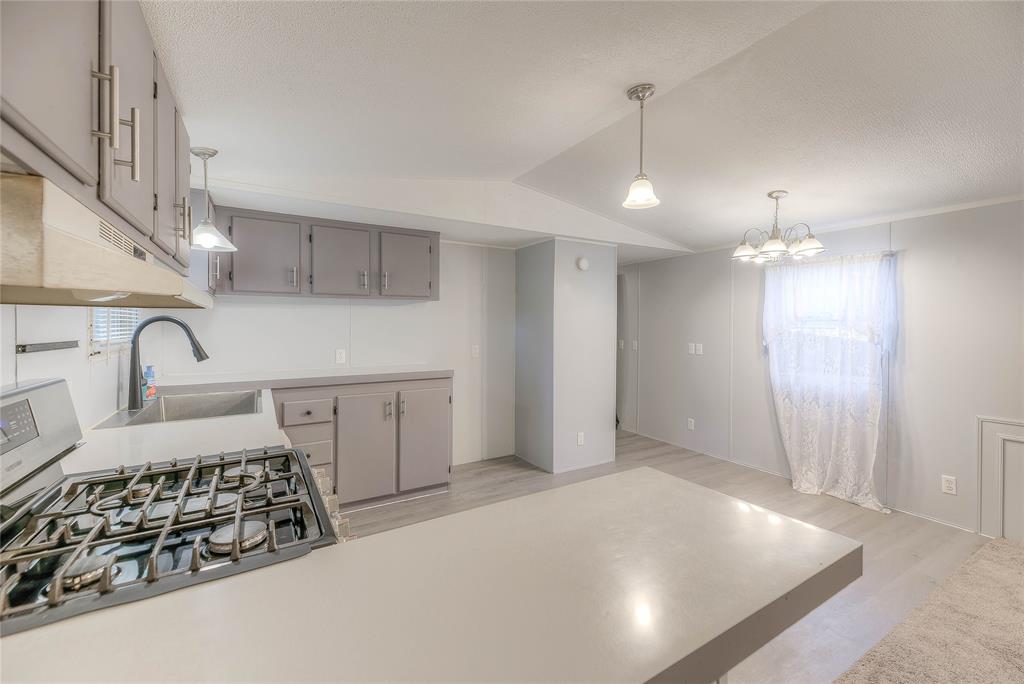 186 Knotty Oak, Livingston, Texas image 17