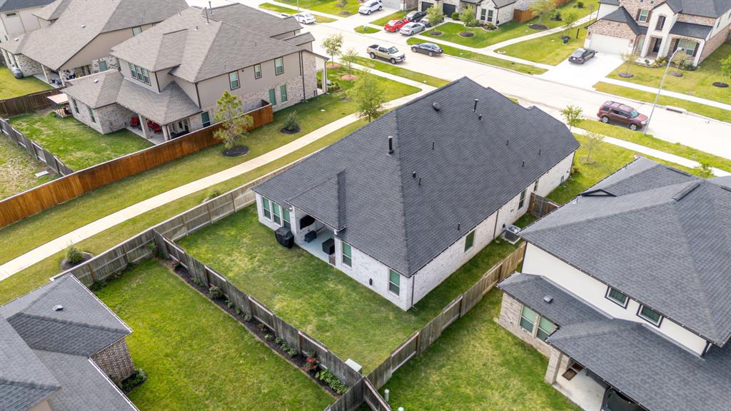 3323 Majestic Pine Lane, Rosenberg, Texas image 25
