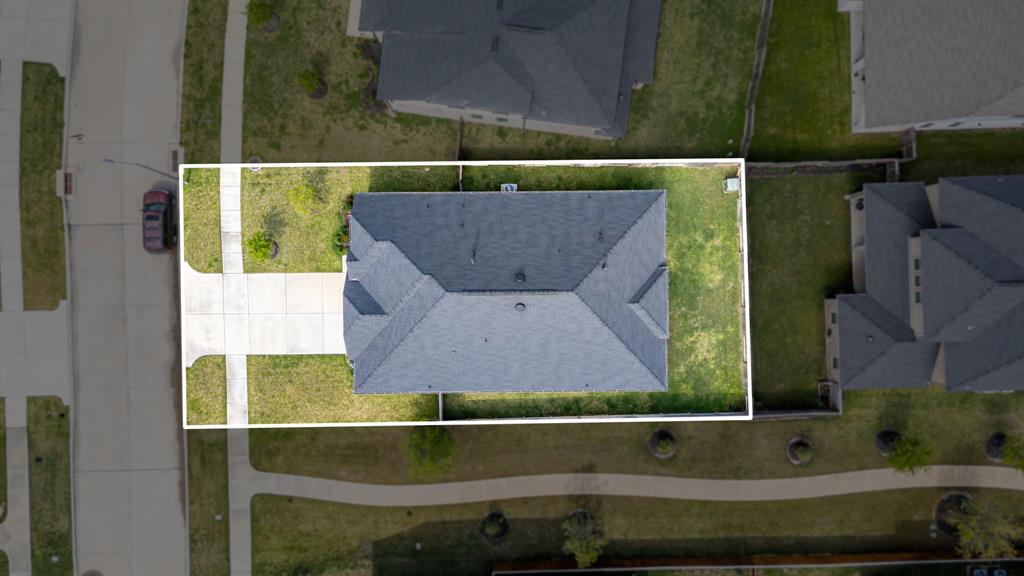 3323 Majestic Pine Lane, Rosenberg, Texas image 2
