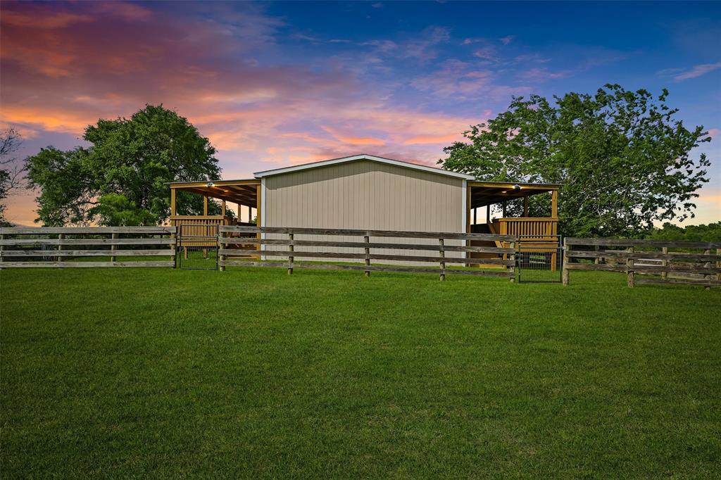 12331 Seydler Road, Weimar, Texas image 4