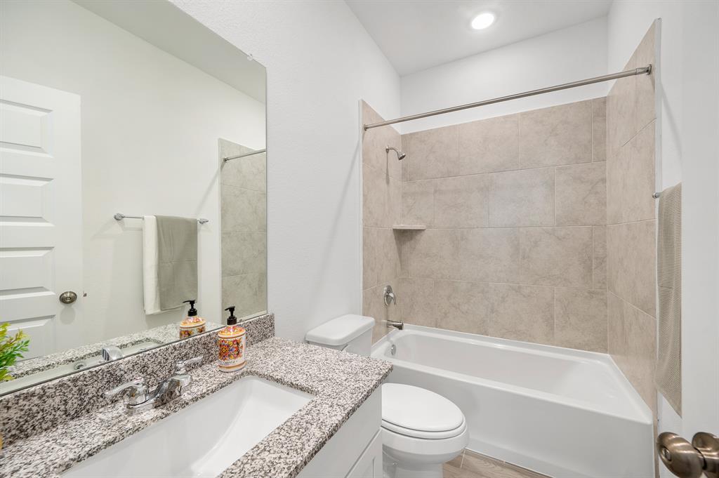 5630 Tabula Rasa Drive, Katy, Texas image 14