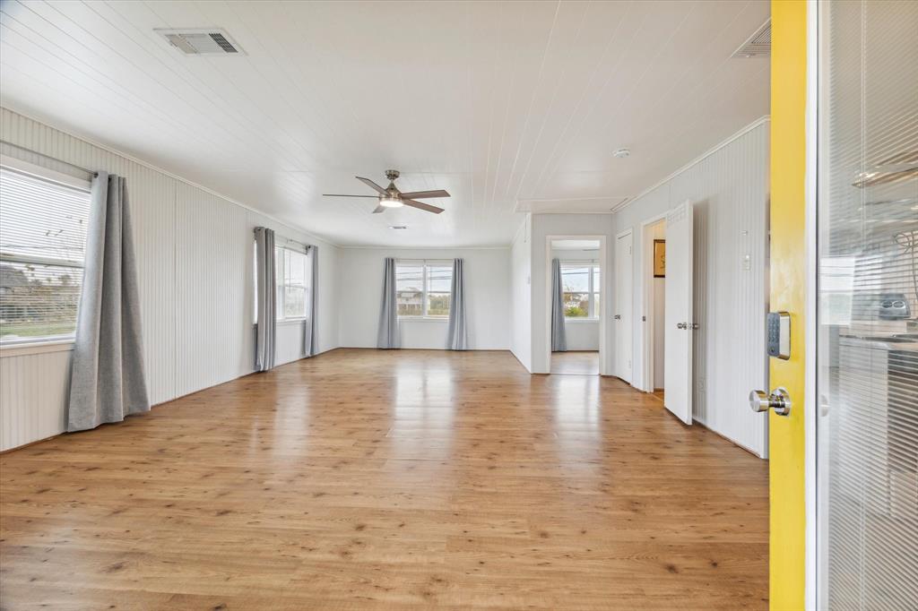 1629 Railroad Avenue, Dickinson, Texas image 5