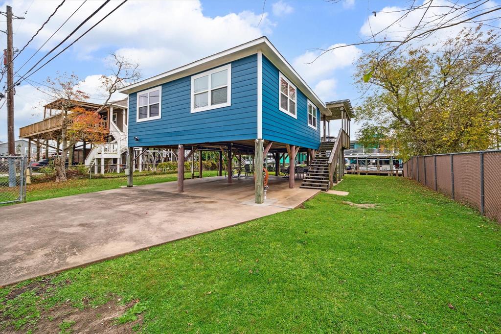 1629 Railroad Avenue, Dickinson, Texas image 3