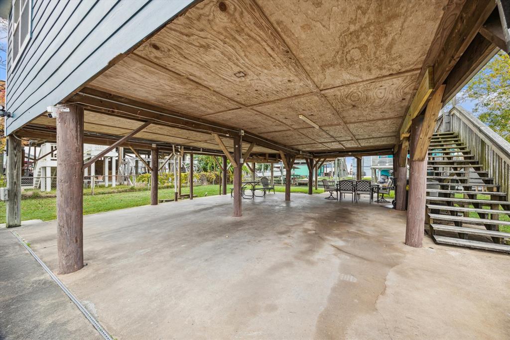 1629 Railroad Avenue, Dickinson, Texas image 8