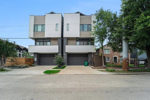 Photo of 1116 Peden Street, Houston, TX 77006 (MLS # 89535947)