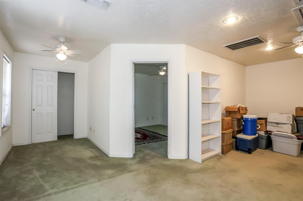 310 Magnolia Grove Lane, Houston, Texas image 42