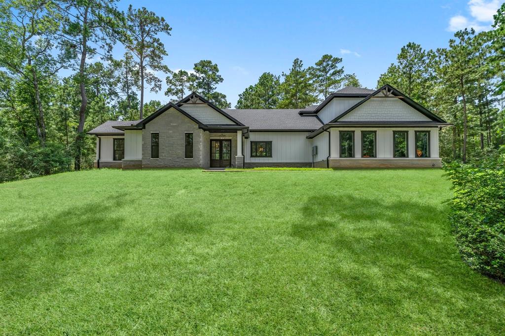 207 Fire Sky Road, Huntsville, Texas image 1
