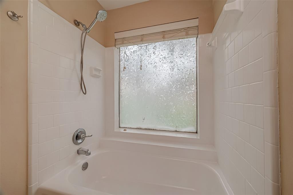 3022 Sam Houston Drive, Sugar Land, Texas image 23
