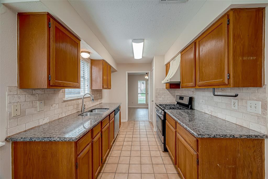 3022 Sam Houston Drive, Sugar Land, Texas image 10