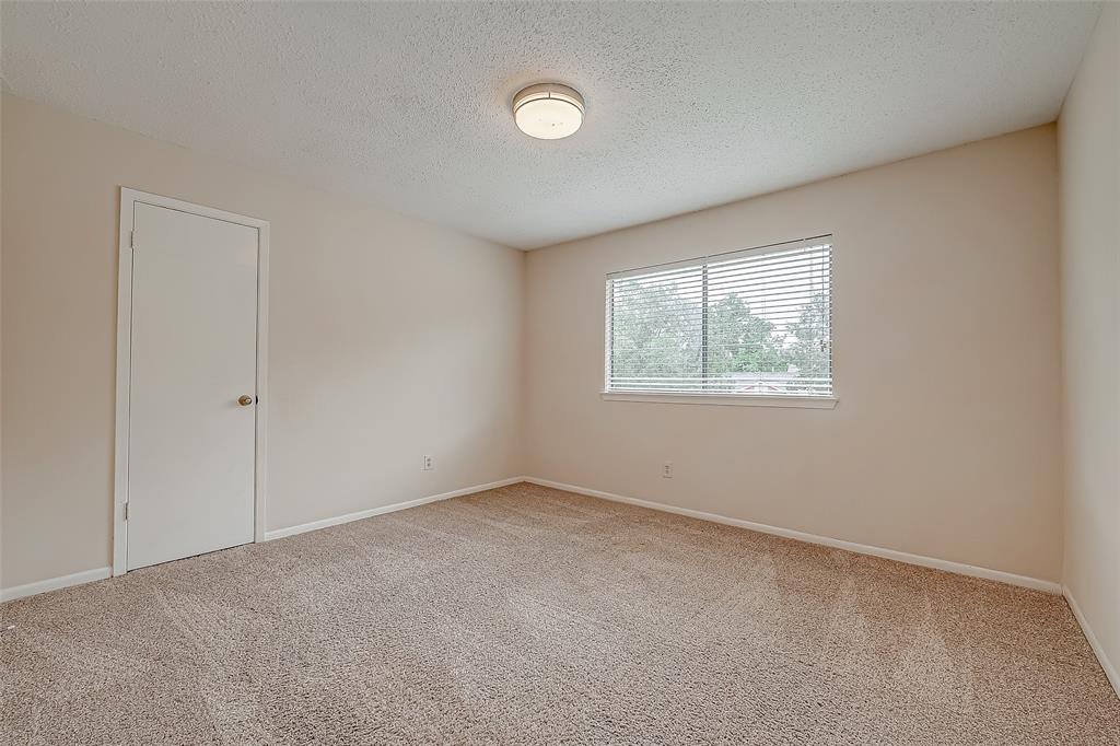 3022 Sam Houston Drive, Sugar Land, Texas image 30