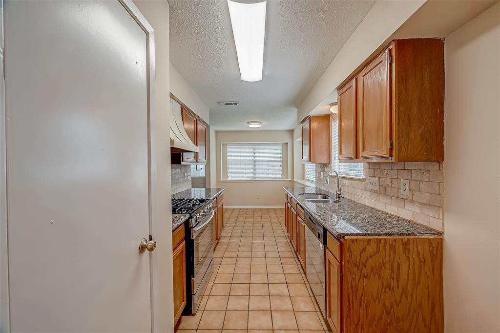 3022 Sam Houston Drive, Sugar Land, Texas image 6